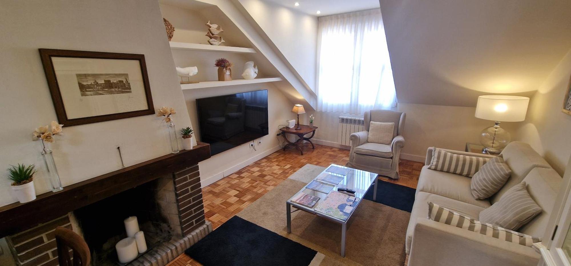 La Buhardilla De La Escalerona - 2 Hab - Vut-4354-as Apartament Gijón
